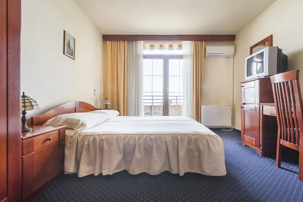Hotel Miramare Njivice